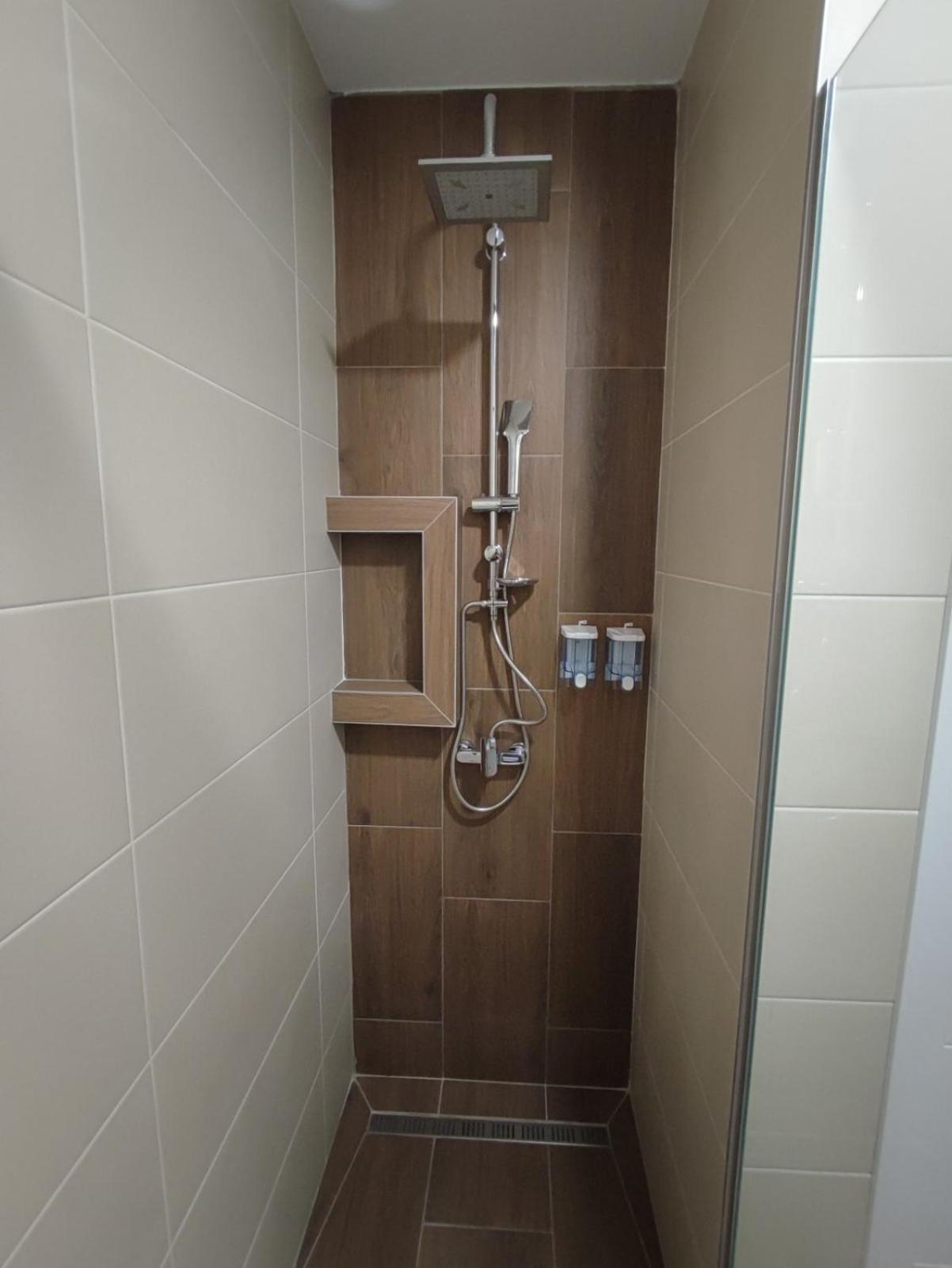 Apartmani Happy House Surčin Exterior foto